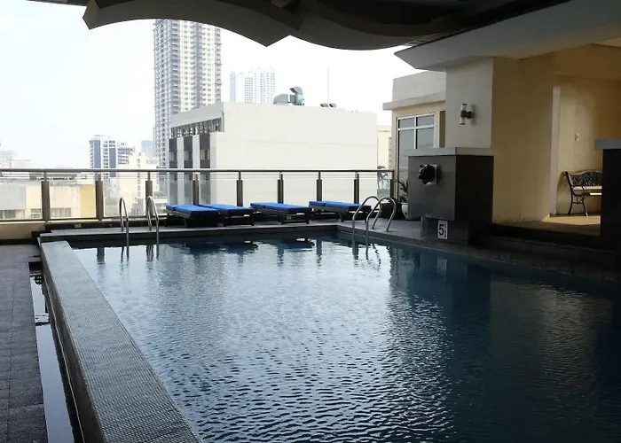 Zen Malate Robinsons Hotel 3*